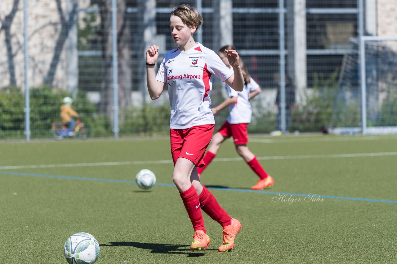 Bild 55 - wCJ Germania Schnelsen - Walddoerfer SV : Ergebnis: 0:6